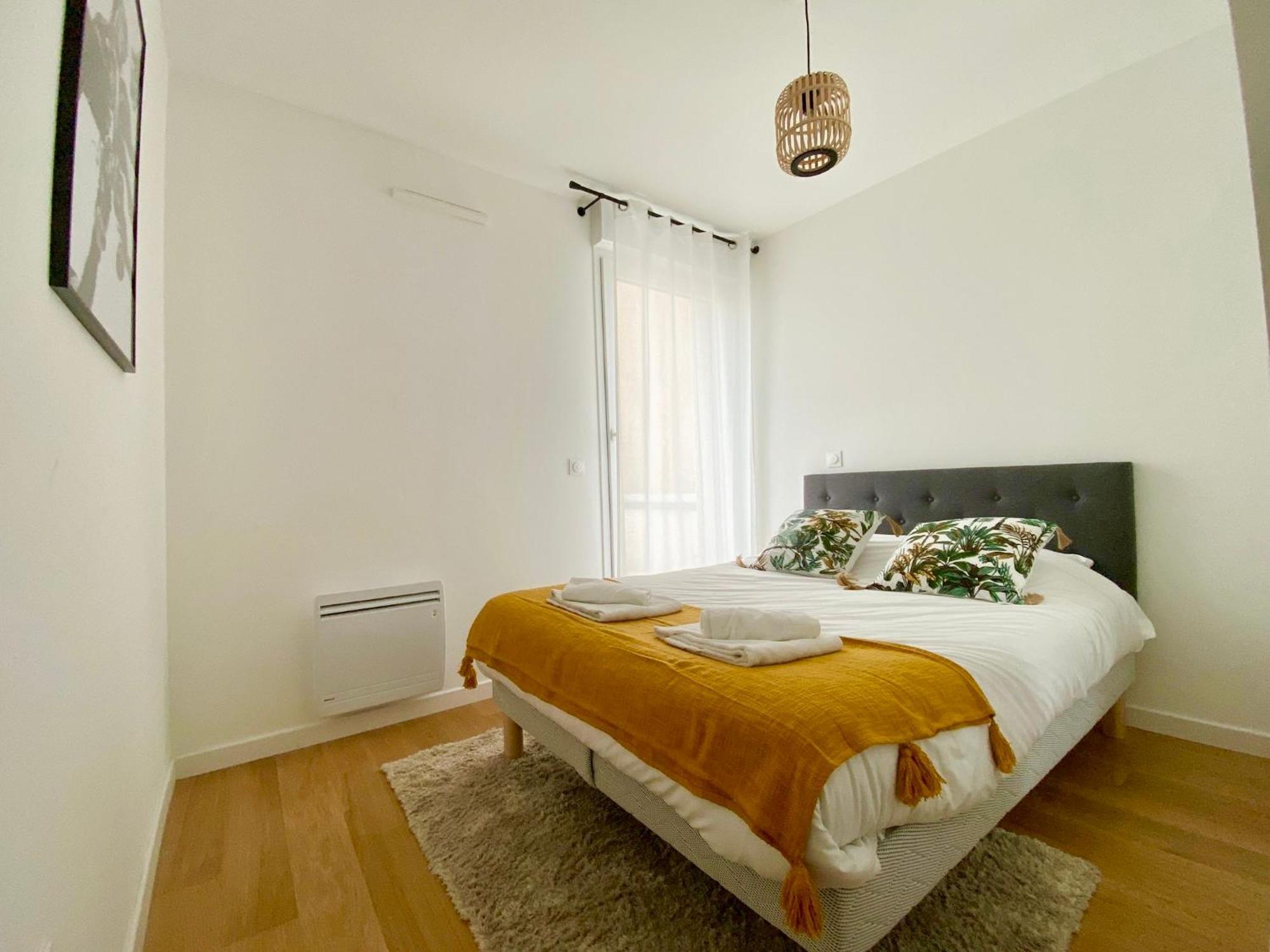 Hermes - Reims En Grand Apartment Екстериор снимка